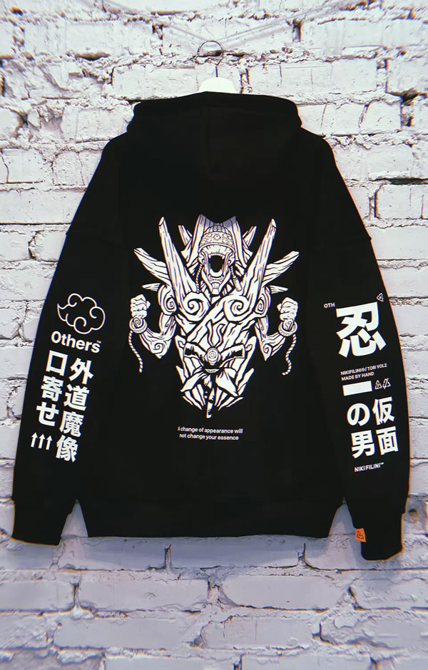Hoodie-TOBI-via-nikifilini.com-2.jpg
